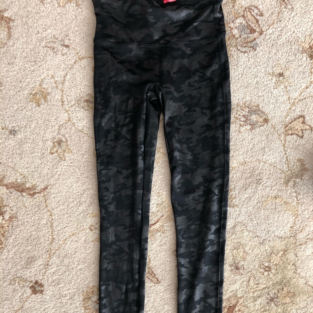 Shiny black camo spanx